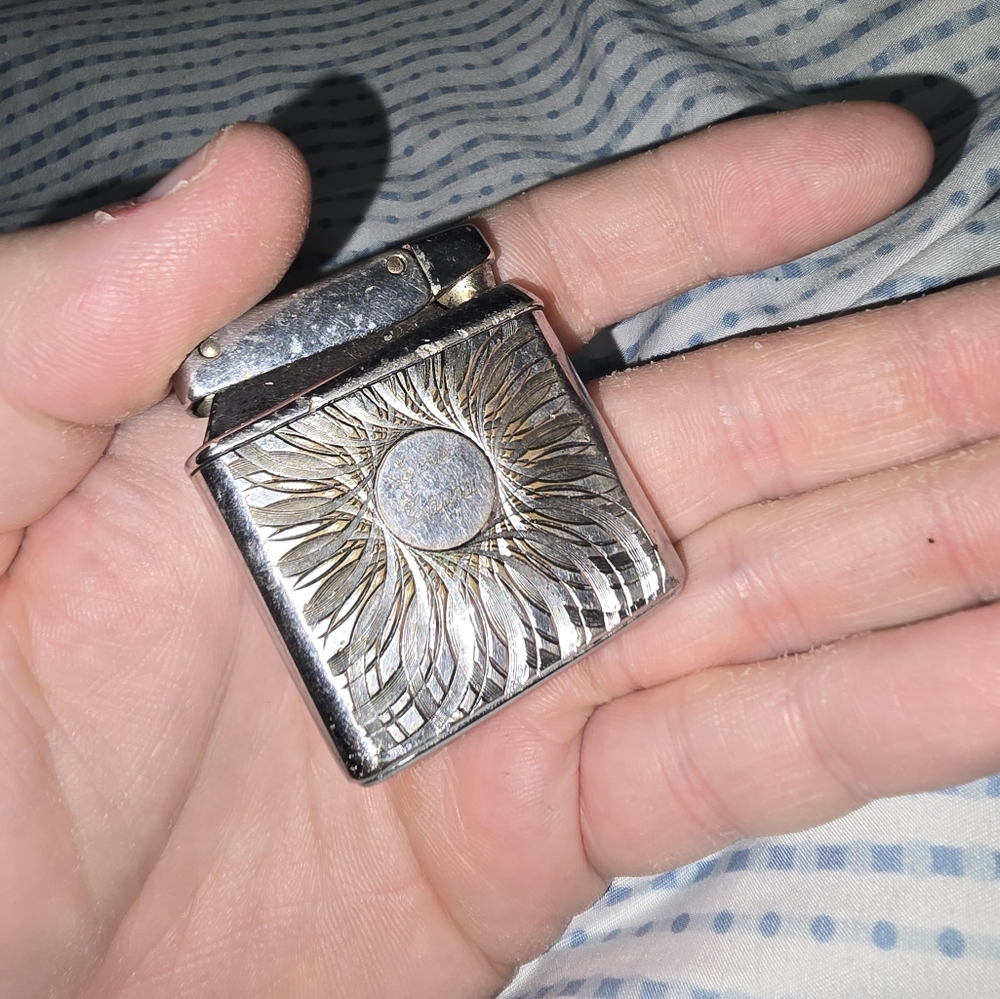 Vintage Table Top Lighter